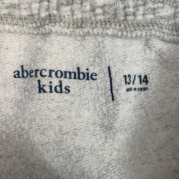 Abercrombie kids athletic shorts Girls Size 13/14 EUC - Picture 3 of 4
